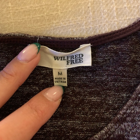 Wilfred heather burgundy tunic from Aritzia size medium - Picture 2 of 2